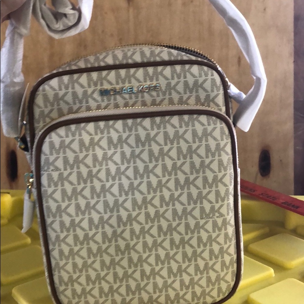 Michael Kors Jet Set Travel